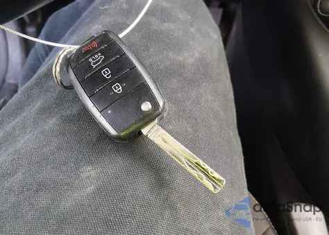 2017 Kia Soul + z USA, uszkodzony, nr VIN KNDJP3A5XH7457185